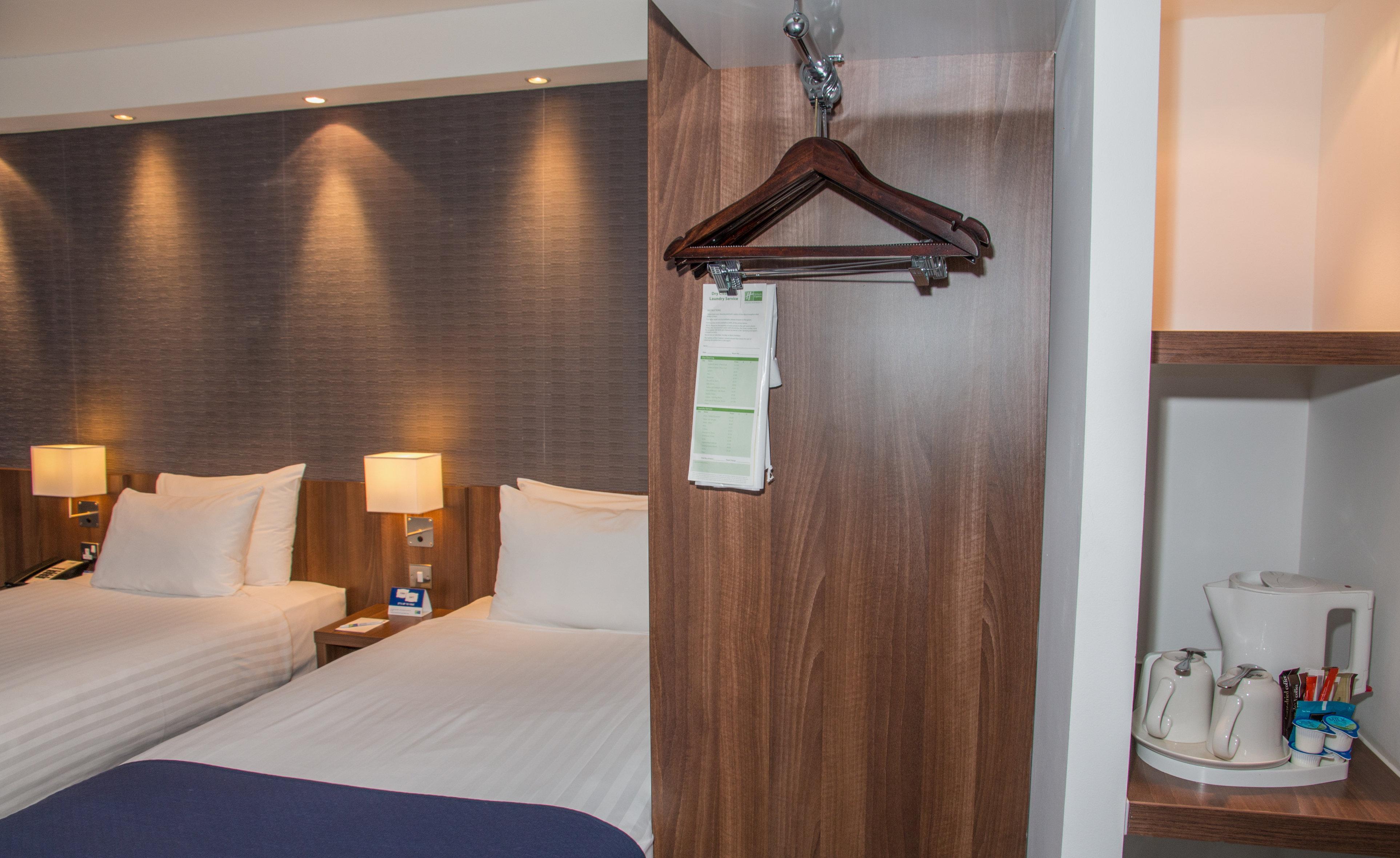 Hotel Express London Heathrow T5 By Ihg