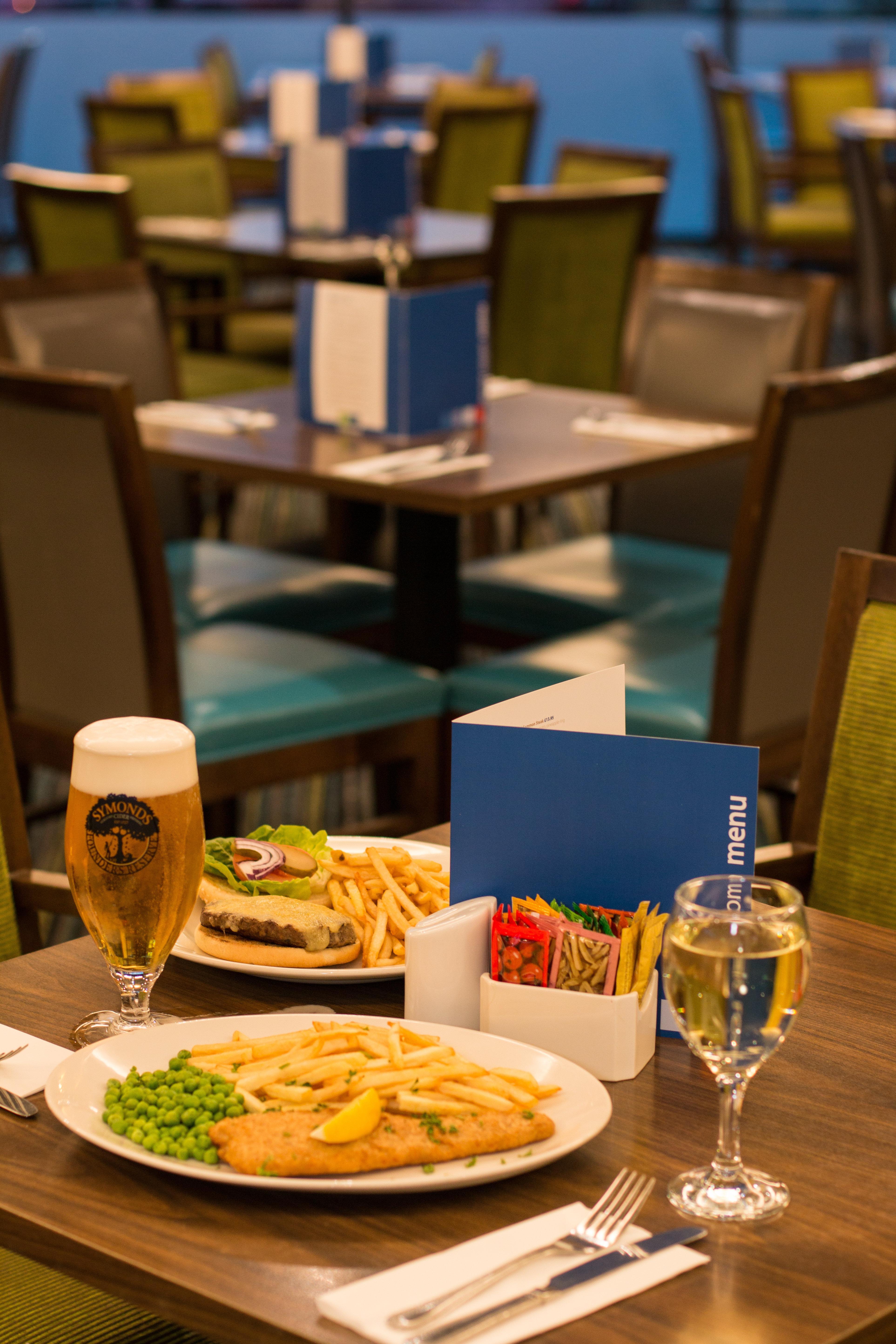 Express London Heathrow T5 By Ihg Hotel