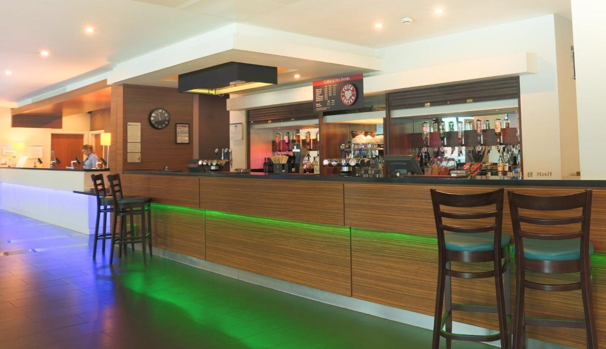 Express London Heathrow T5 By Ihg Hotel Slough