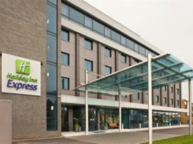 Express London Heathrow T5 By Ihg