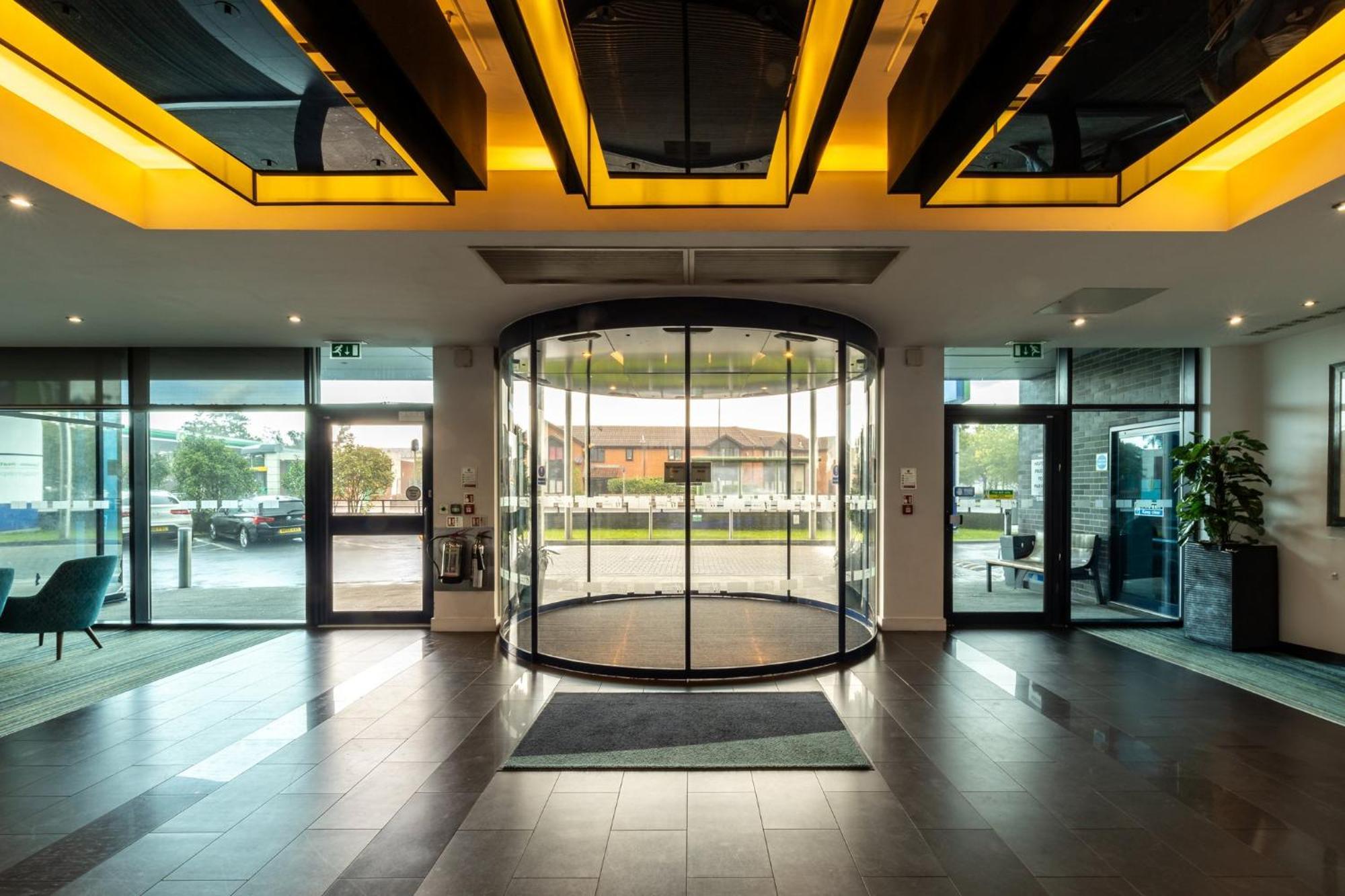 Hotel Express London Heathrow T5 By Ihg
