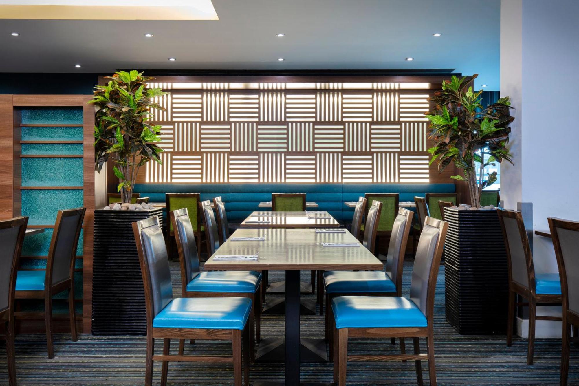 Hotel Express London Heathrow T5 By Ihg